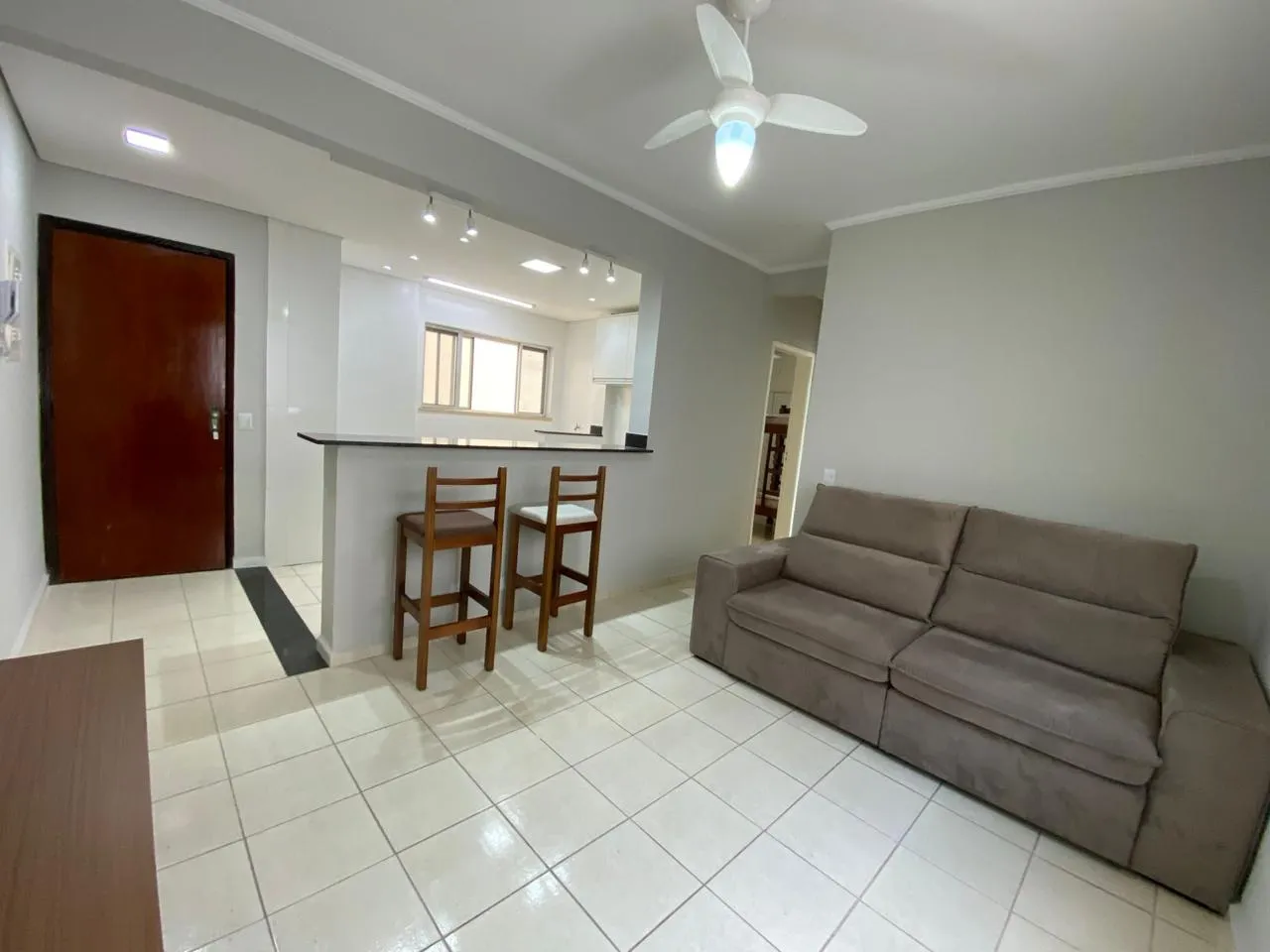 Apartamento com 2 quartos, Guilhermina, foto 10 de 18