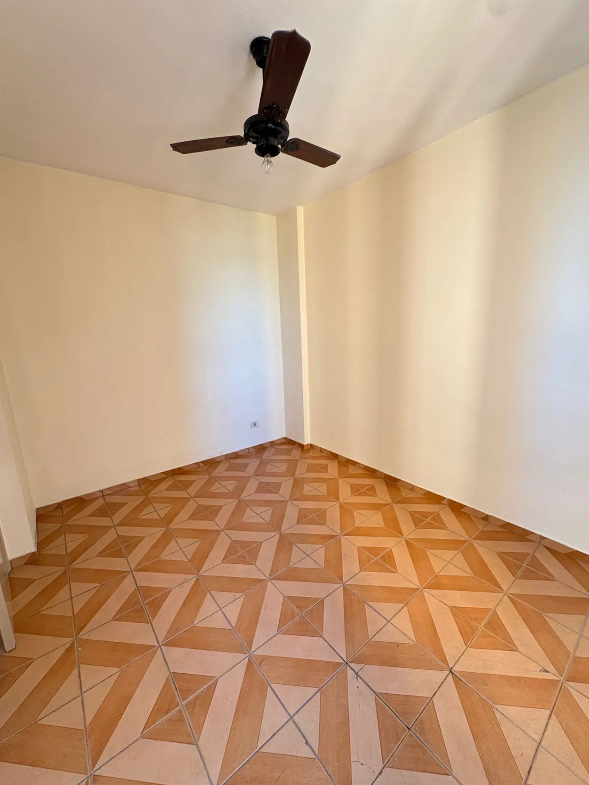 Apartamento com 2 quartos, Guilhermina, foto 8 de 17
