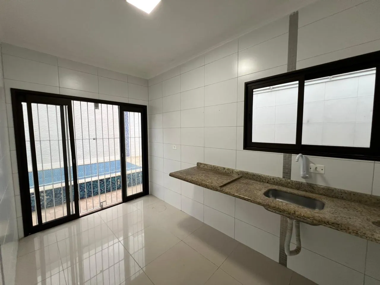 Casa com 2 quartos, Tupi, foto 17 de 18